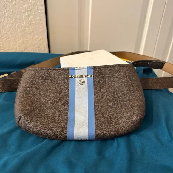 Michael Kors Brown Bag with Blue and White Stripe - Picture 6 of 9